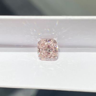 কুশন ব্রিলিয়ান্ট কাট 2.0ct-2.5ct CVD ল্যাব গ্রোন পিঙ্ক ডায়মন্ডস IGI সার্টিফাইড