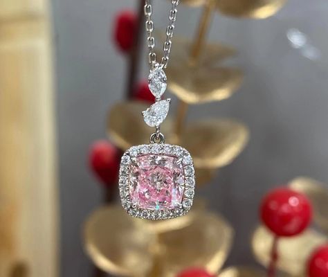 1.63ct পিঙ্ক কুশন কাট ল্যাবরেটরি VS ডায়মন্ড নেকলেস 18k হোয়াইট গোল্ড কাস্টমাইজ পরিষেবা