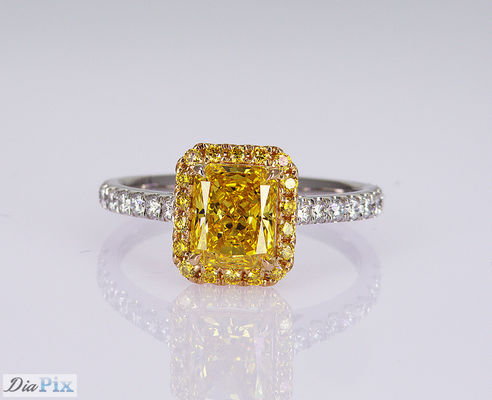 1.1ct Radiant Shape Fancy Vivid Yellow Lab Created Diamond Ring 18K Gold সেট