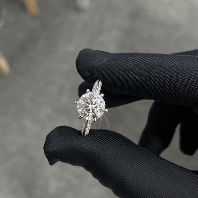 ল্যাব গ্রোথ ডায়মন্ড রিং 3.01ct সিভিডি হোয়াইট এফ ভিএস 2 অর্ধেক দেশ স্টাইল বৃত্তাকার